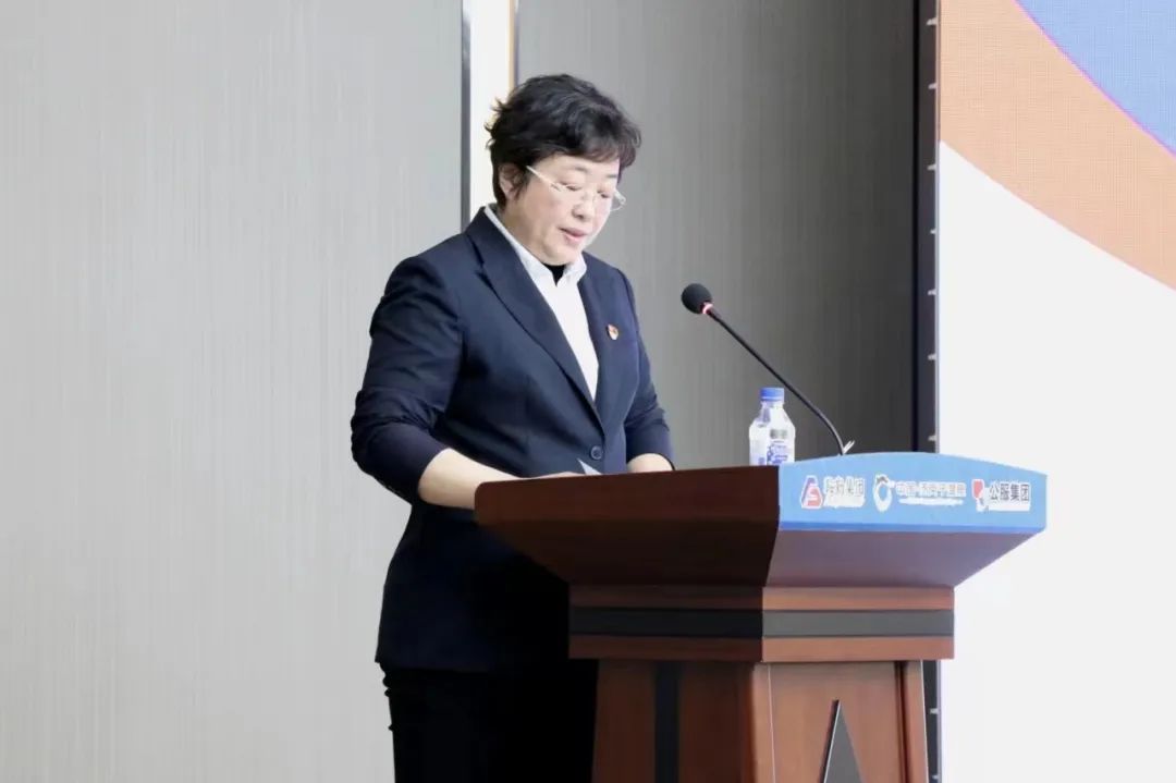 鞍勤集團、溫泉集團、公服集團2023年新任干部任前集體談話及集體送任儀式圓滿結(jié)束